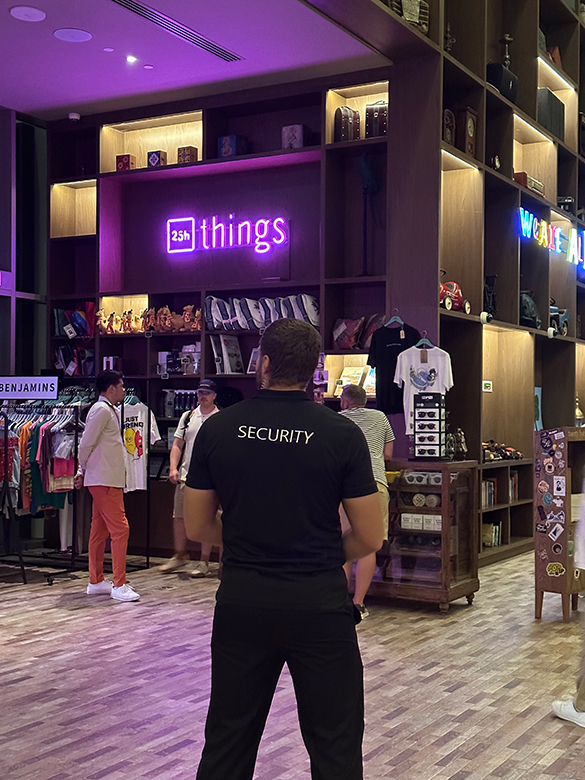 The Difference Between a Security Guard and a Bouncer: What You Need to Know